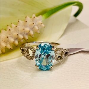 Fine 925 Sterling silver with aquamarine ring size 9